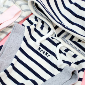 NeeNeロゴボーダーパーカー